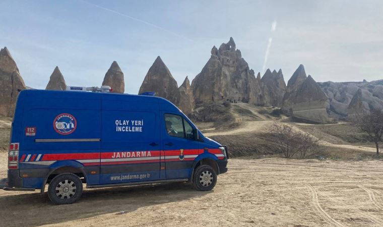 Haber alınamayan polis memuru, peri bacasının içerisinde ölü bulundu (29 Mart 2022) (Video Haber)