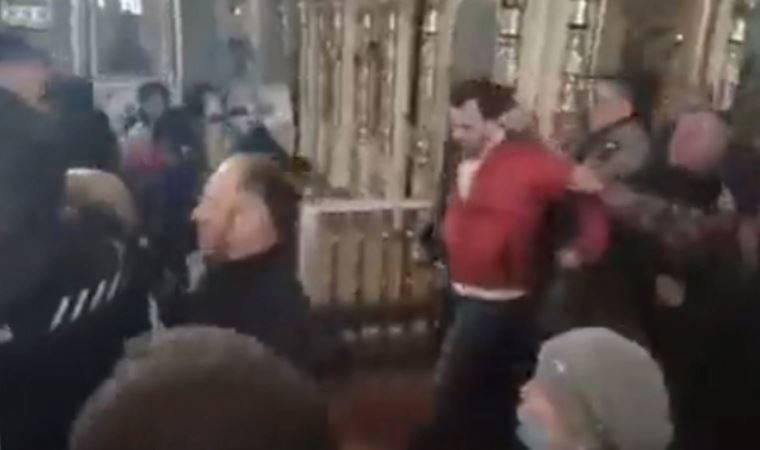 Ukrayna’da Rusya yanlısı kilisenin papazı ve rahibi gözaltına alındı (29 Mart 2022) (Video Haber)