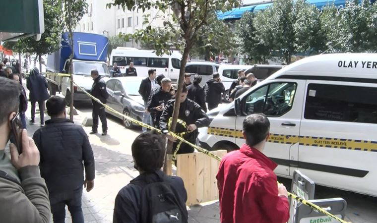 Zeytinburnu'nda çok sayıda kişinin karıştığı silahlı kavga: 5 yaralı