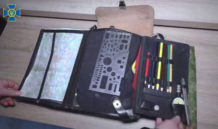 Ukrayna Silahlı Kuvvetleri paylaştı: Rus askerlerinin çantasında ne var?