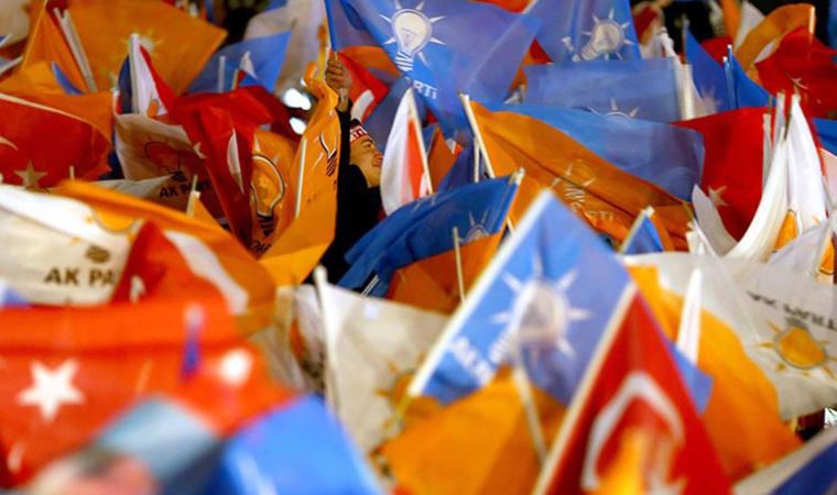 AKP Çorlu ilçe binası İŞKUR gibi çalışmaya başladı