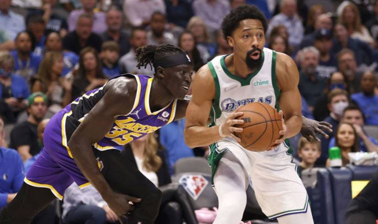 Los Angeles Lakers, NBA Batı Konferansı'nda 11'inciliğe geriledi
