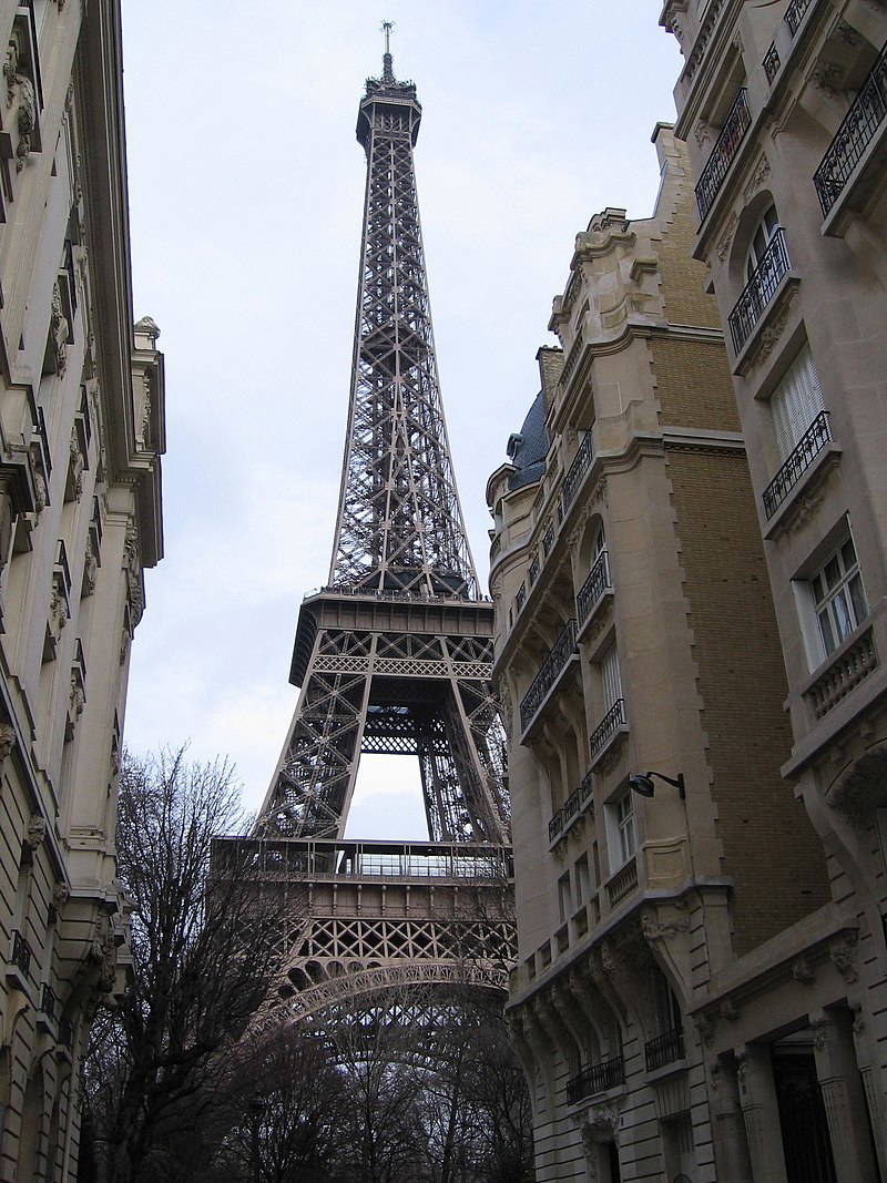 Eyfel Kulesi'nin açılış yıl dönümü: İşte kulenin tarihçesi