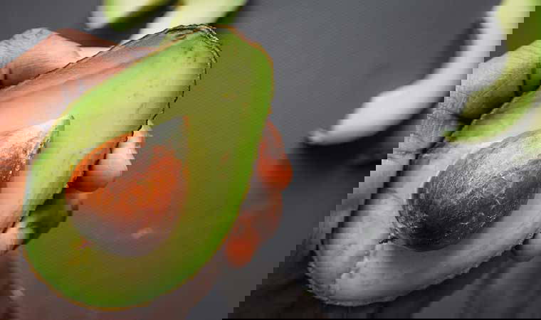 10 maddede avokadonun bilinmeyen zararları