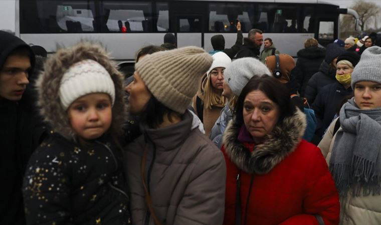 Ukrayna'dan Polonya'ya son 24 saatte 106 bin kişi geçti