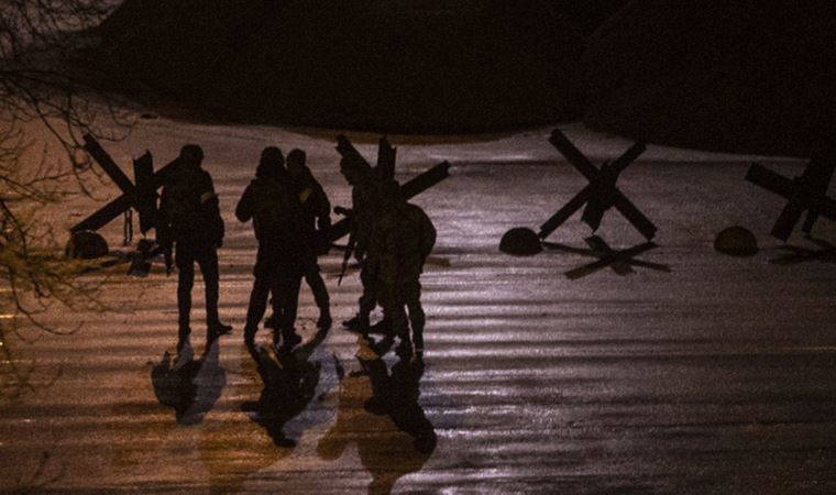 Ukrayna'nın başkenti Kiev'de savaş hazırlıkları devam ediyor