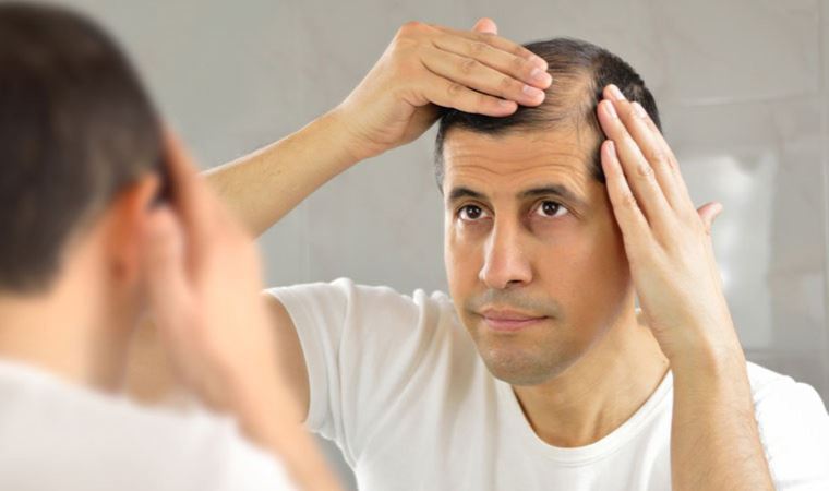 Koronavirüsten dökülen saçlar nasıl çıkar? Gür saçlara sahip olmak hayal değil