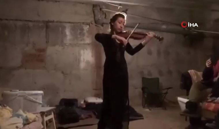 Ukraynalı keman virtüözü sığınakta keman çaldı
