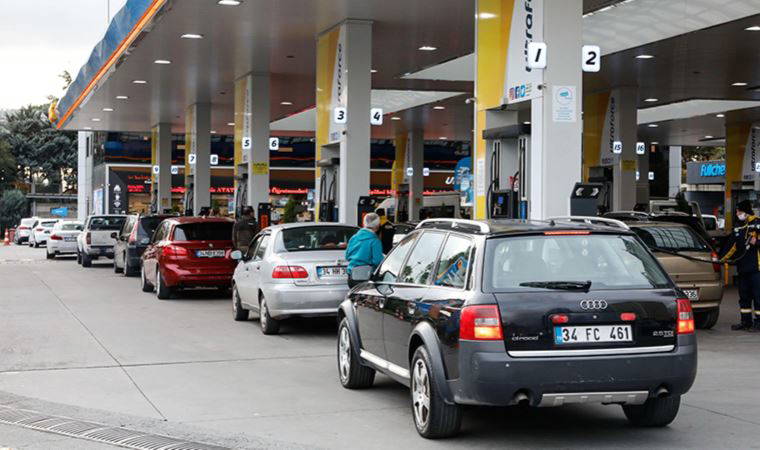 İYİ Parti'li İbrahim Özkan, bu gece motorine dev zam geleceğini açıkladı