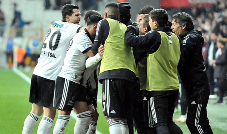 Nihat Kahveci: Kenan Karaman'ın Beşiktaş için kapasitesi yetersiz