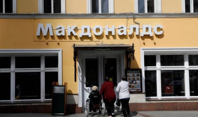McDonald's Rusya'daki 850 restoranını geçici olarak kapatacak