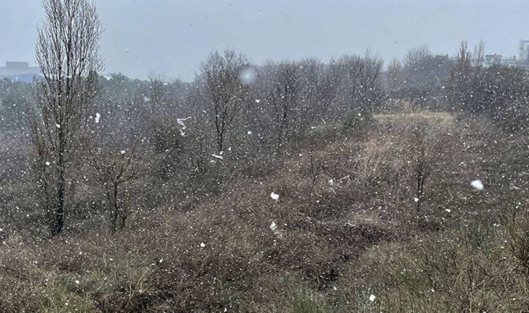 İstanbul'un yüksek kesimlerinde kar yağışı başladı