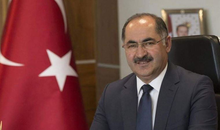 Eski rektör Şimşek memurluktan ihraç edildi