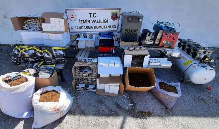 İzmir'de 'kaçak sigara' operasyonu: 2 gözaltı
