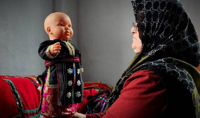Kadınlar köyden dünyaya oyuncak bebek ihraç ediyor