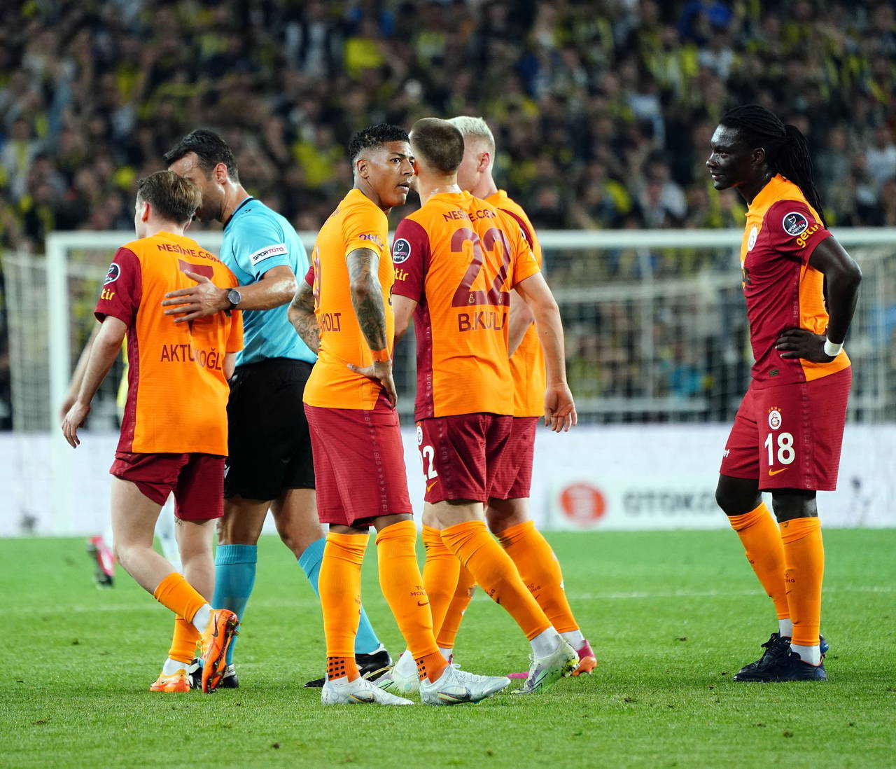 Fenerbahçe-Galatasaray maçında Arda Turan’ın görüntüsü gündem oldu