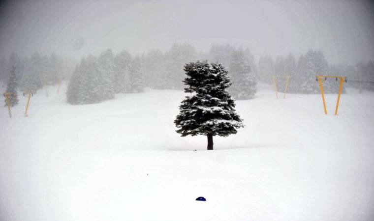 Uludağ'a nisan karı