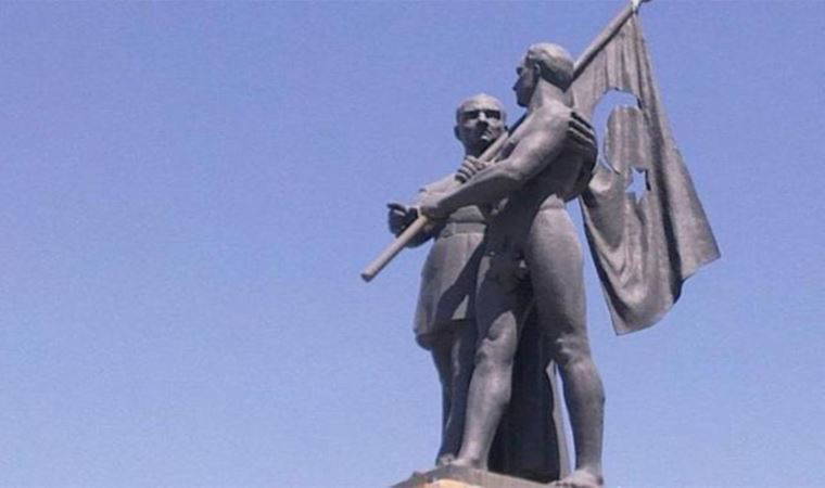 Malatya’da 'çıplak heykel' rahatsızlığı: 75 yıllık eser için bir kez daha harekete geçtiler