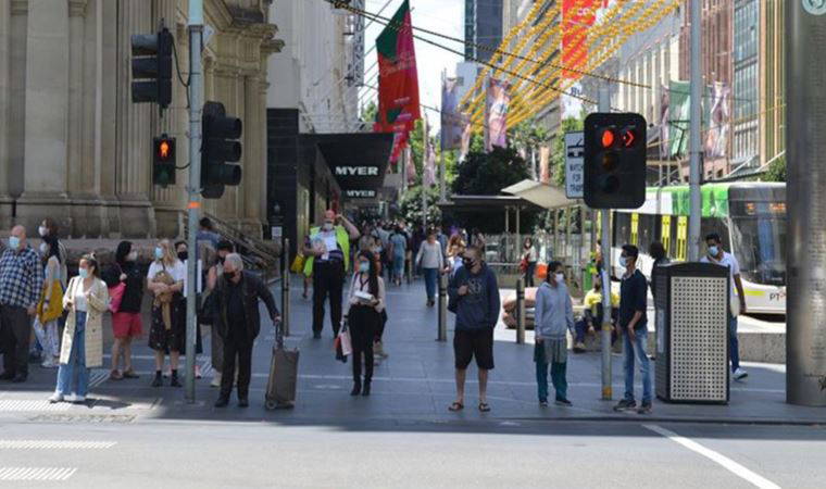 Avustralya'da nüfusun beşte biri Covid-19'a yakalandı!