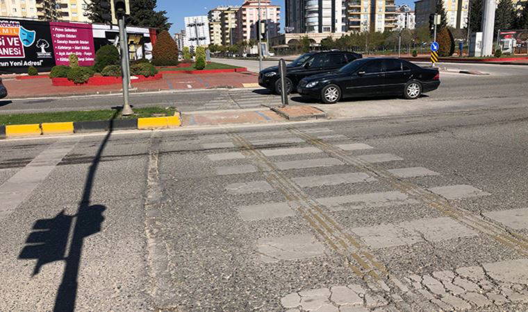 Gaziantep'te iki günde ikinci scooter kazası: Ölümden döndüler (14 Nisan 2022)