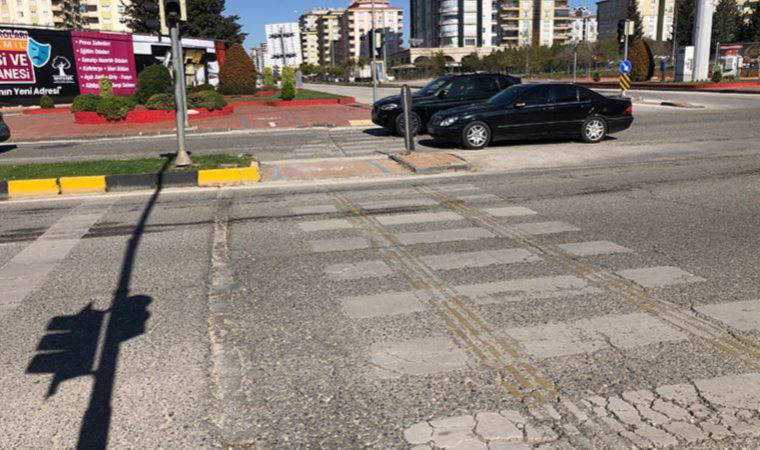 Gaziantep'te iki günde ikinci scooter kazası: Ölümden döndüler (14 Nisan 2022) (Video Haber)