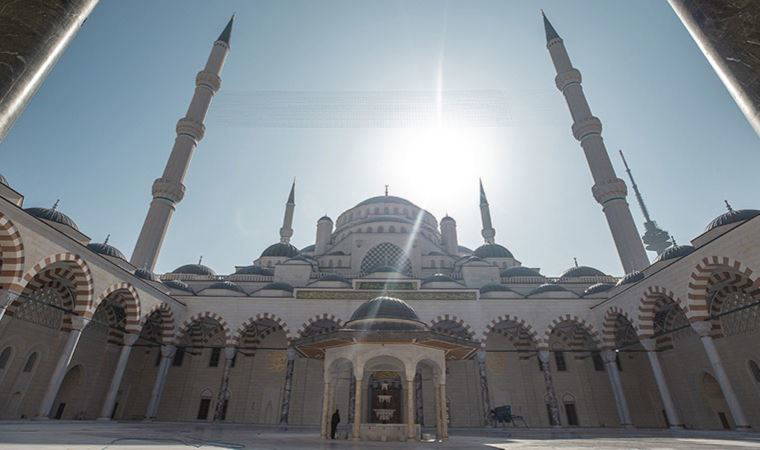 Diyanet İşleri Başkanlığı'ndan skandal karar: Camilerden T.C. ibaresi kaldırıldı