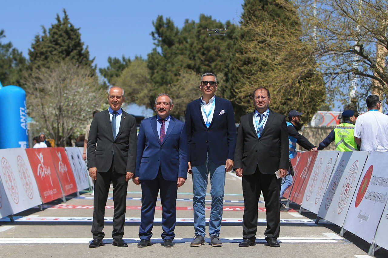 Cumhurbaşkanlığı Türkiye Bisiklet Turu'nun Edremit-Eceabat etabını Ewan kazandı