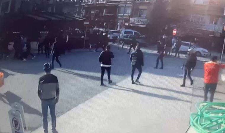 Pendik’te caddede silahlı kavga; 2 yaralı (15 Nisan 2022)