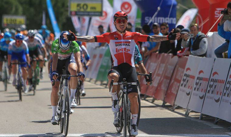 Cumhurbaşkanlığı Türkiye Bisiklet Turu'nun Edremit-Eceabat etabını Ewan kazandı