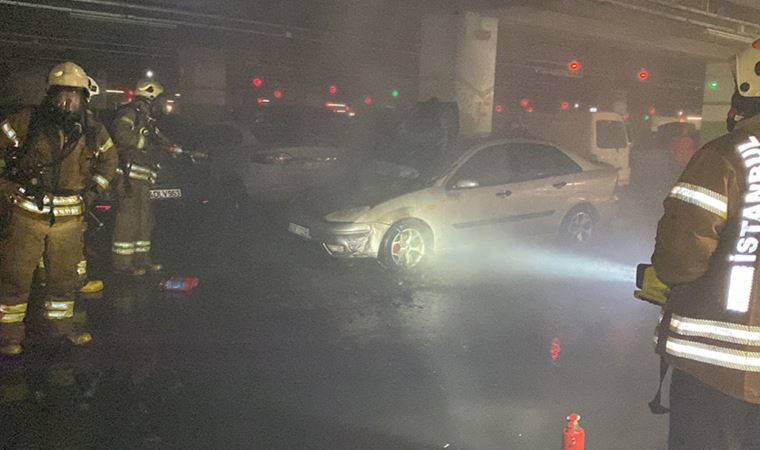 Çamlıca Camisi'nin otoparkında otomobil yangını