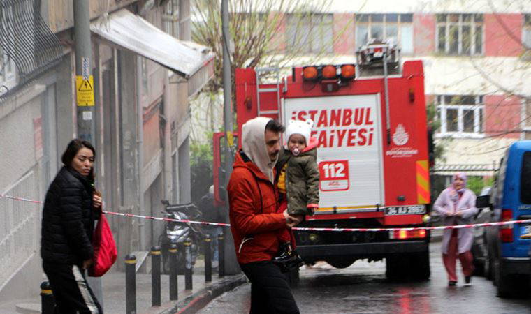 İstanbul’da yeraltı kablolarında patlama