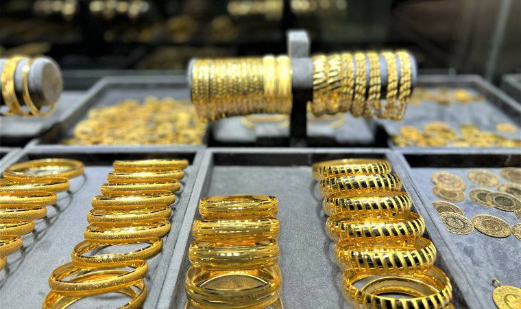 Dünya piyasalarındaki belirsizlik ons altını yükselişe geçirdi
