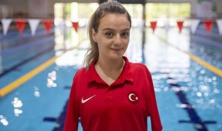 Son Dakika: Milli sporcu Sümeyye Boyacı, Paralimpik Yüzme Dünya Serisi'nde altın madalya kazandı