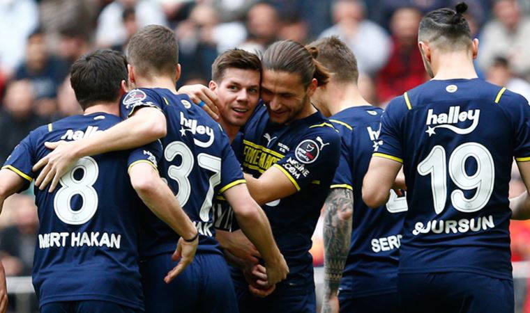 Fenerbahçe, 3 puanı 4 golle aldı! Kayserispor 0-4 Fenerbahçe