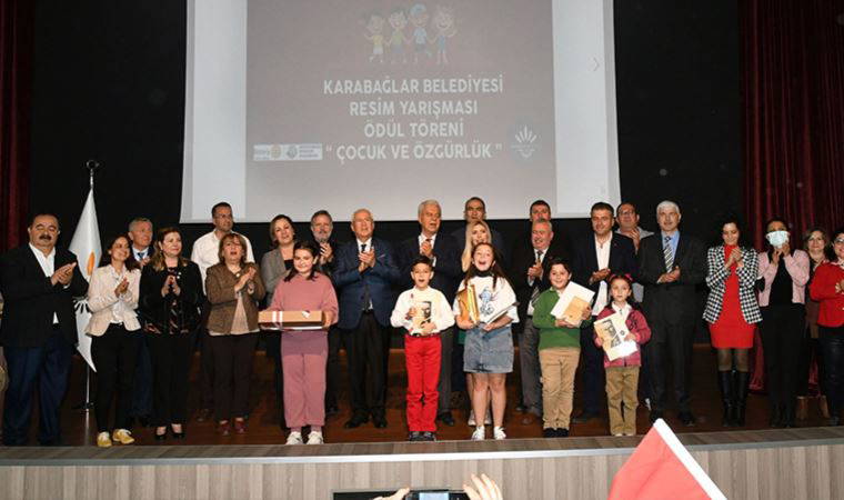 Karabağlar'da çocuklar 'özgürlüğü' anlattı