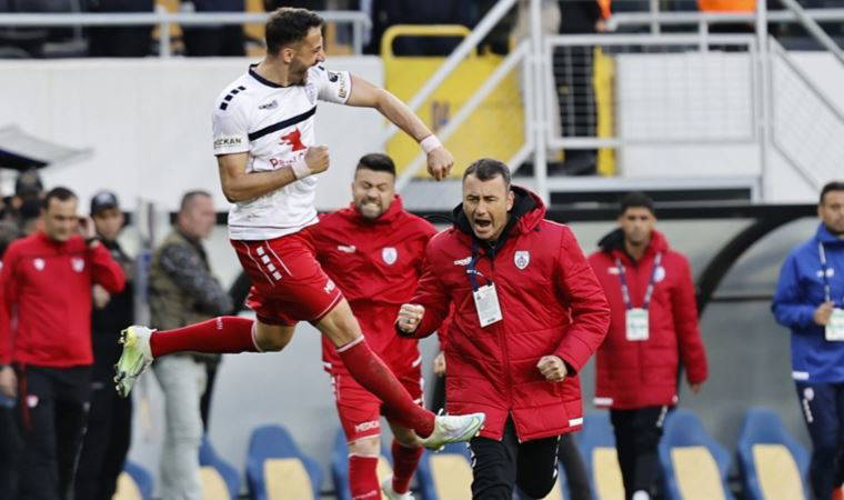 Ankara'da olaylı maç: 5 gol, kırmızı kartlar, kaçan penaltı...