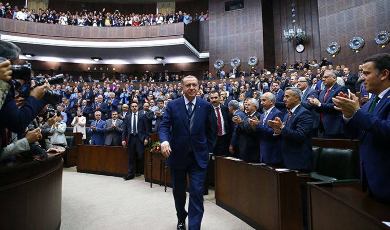 'Dezenformasyon yasası'nda 'hapis cezası' tartışılıyor: Bazı AKP kurmayları itiraz etti