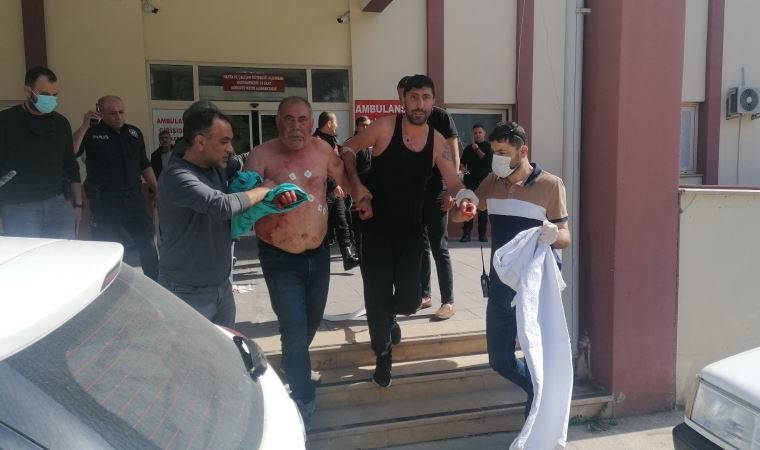 Yaptıkları sahte alkolden zehirlendiler, hastaneyi birbirine kattılar