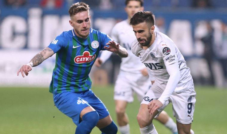 Rizespor'da Baiano 35. saniyede kırmızı kart gördü!