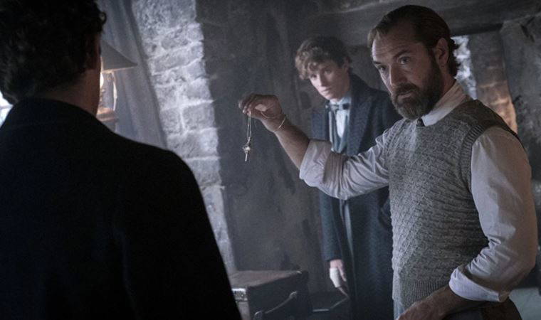 ‘Büyülü’ Faşizme Doğru: Fantastik Canavarlar’ın yeni filmi, serinin ruhunu kaybetmeye başladığı yapım