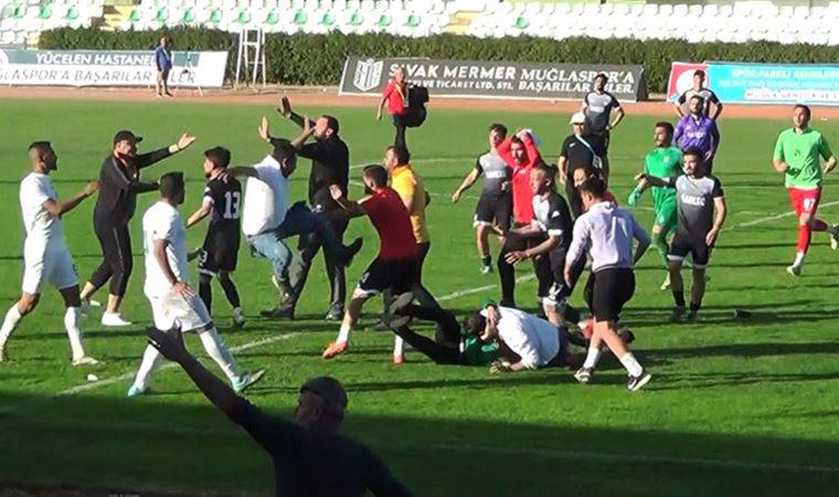 Yeşil saha ringe döndü!