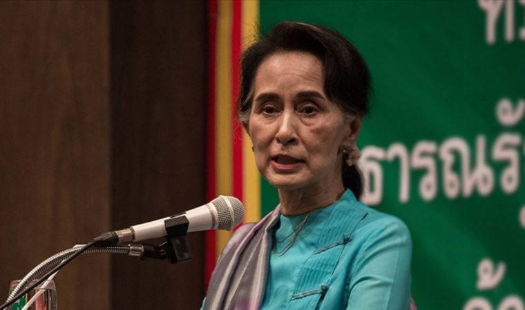 Myanmar’da askeri mahkeme Suu Çii’nin yolsuzluk davasındaki ilk kararı erteledi