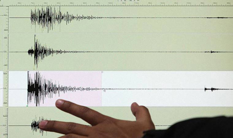 Son dakika: Ege Denizi'nde 4,8 büyüklüğünde deprem