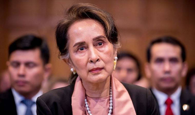Myanmar'da devrik lider Suu Çii'yi 5 yıl hapis cezası verildi