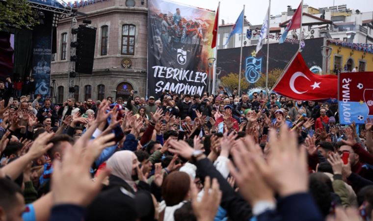 Trabzon'a 'şampiyonluk' göçü: Maç öncesi büyük coşku!