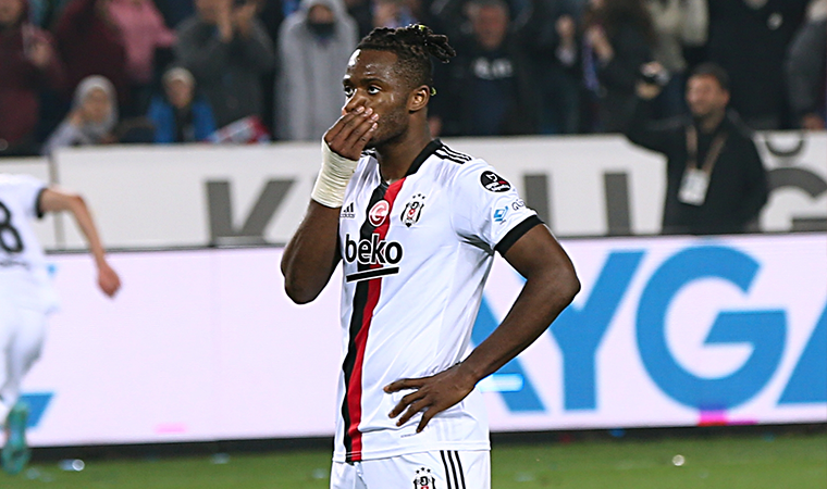 Metin Tekin: Teixeira ve Batshuayi'nin seneye Beşiktaş'ta olacağını düşünmüyorum