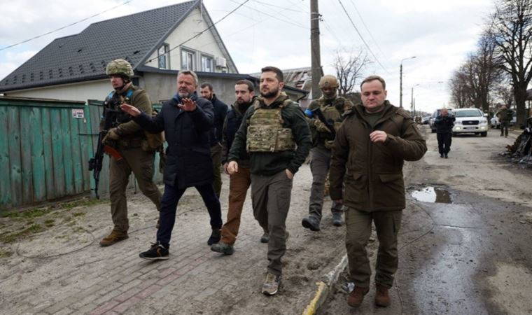 Zelenski: 'Tahliyeler konusunda Türkiye ile görüşüyoruz'