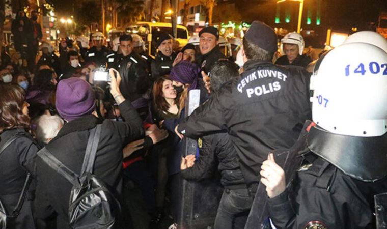 Öğrencilere '8 Mart' cezası!