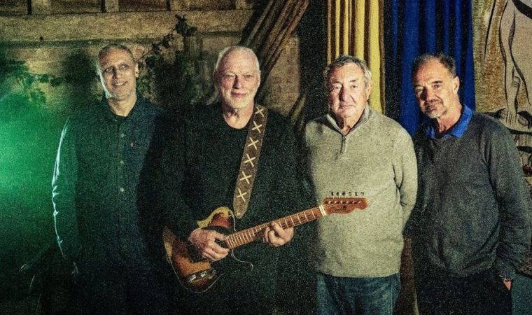 Pink Floyd'dan Ukrayna'ya destek: 'Hey Hey Rise Up' grubun 28 yıl sonra kaydettiği ilk şarkı oldu