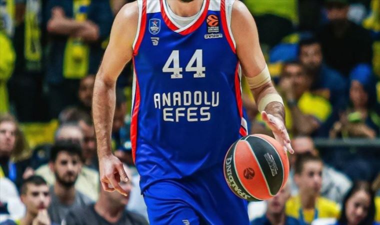 Anadolu Efes, Sırbistan’da kaybetti